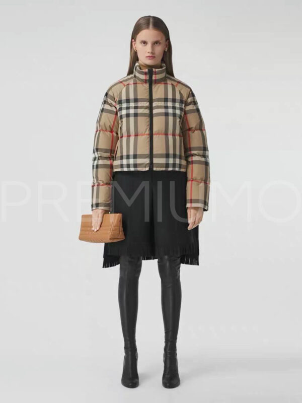 Burberry пуховик PR498467 10