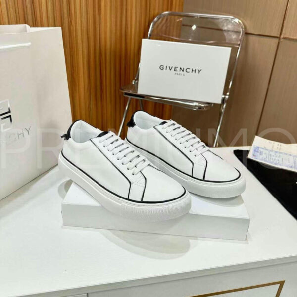 Givenchy кроссовки PR575837