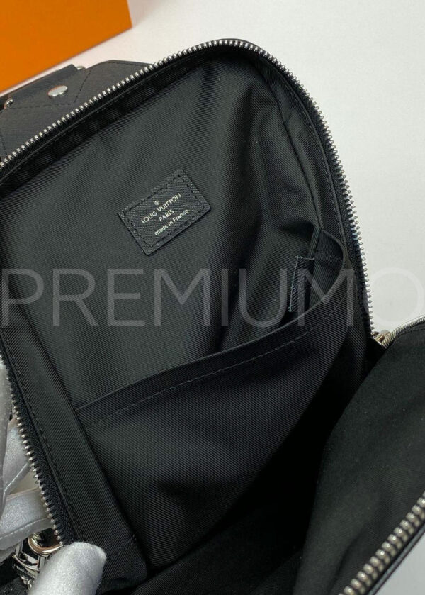 Louis Vuitton Avenue Sling из кожи Taigа рюкзак PR463582 5