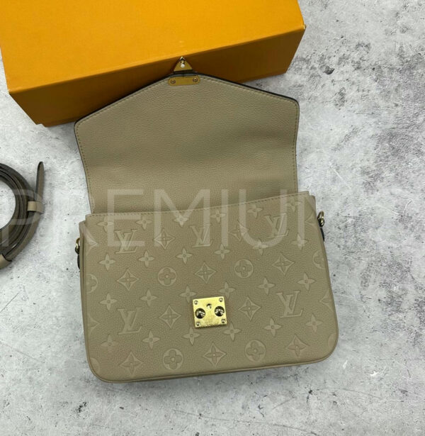 Louis Vuitton Pochette Metis сумка PR2195YF 14