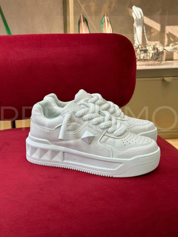 Valentino кроссовки PR824537