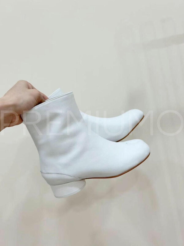 Maison Margiela ботильоны белые осенние PR303261 6