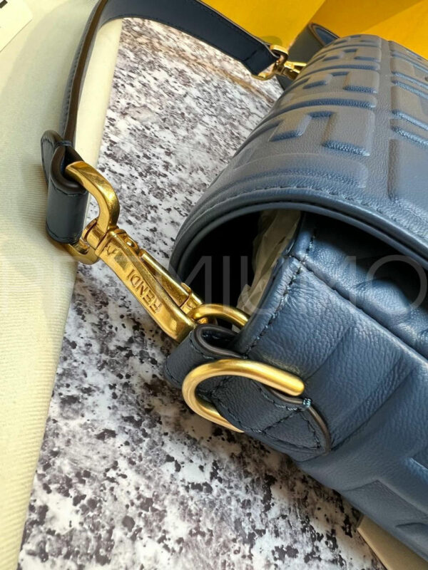 Fendi сумка PR613341 9