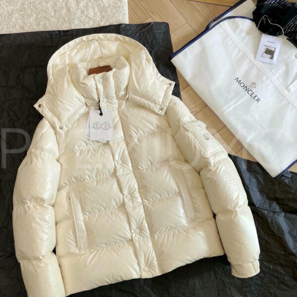 Moncler пуховик PR583593