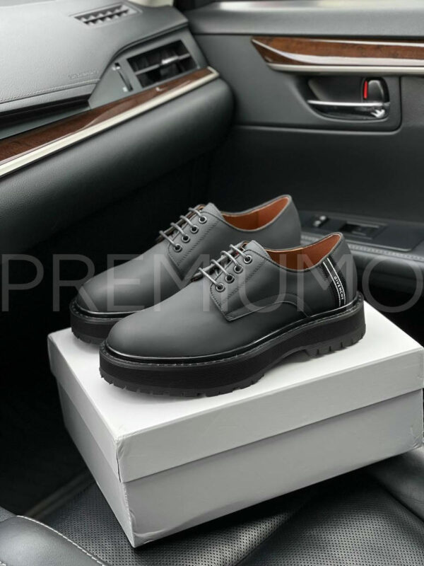 Givenchy ботинки PR876062