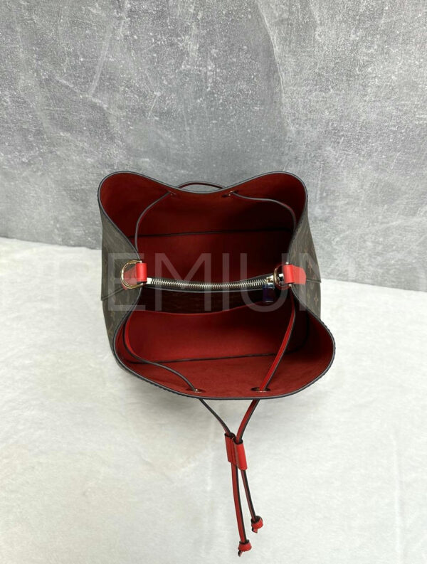 Louis Vuitton NeoNoe сумка PR271146 6