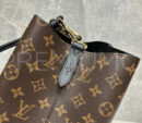 Louis Vuitton сумка PR647560 36