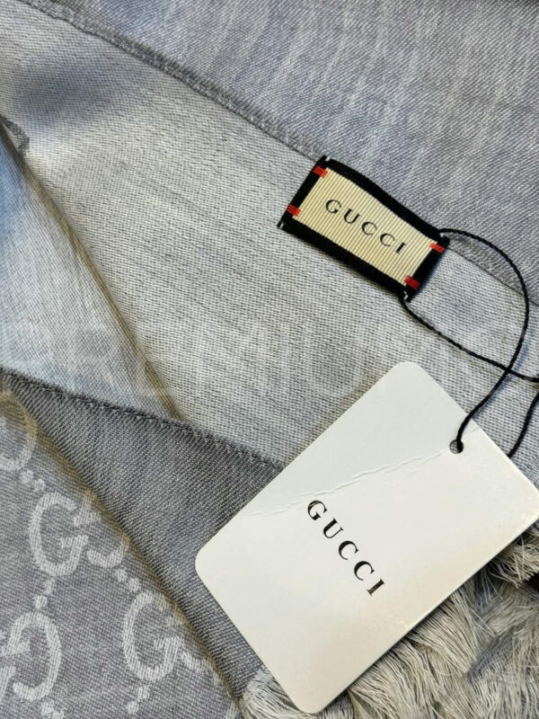 Gucci палантин PR413296 5
