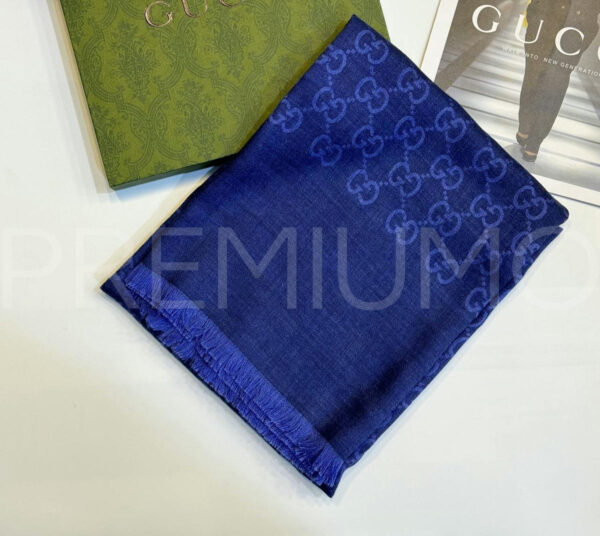 Gucci палантин PR880171