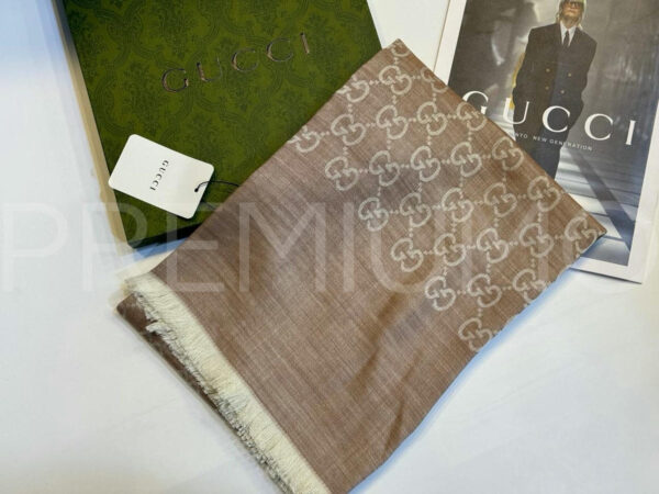Gucci палантин PR352478