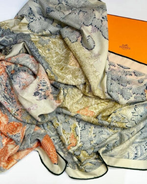 Hermes платок PR351992 Hermes платок PR351992