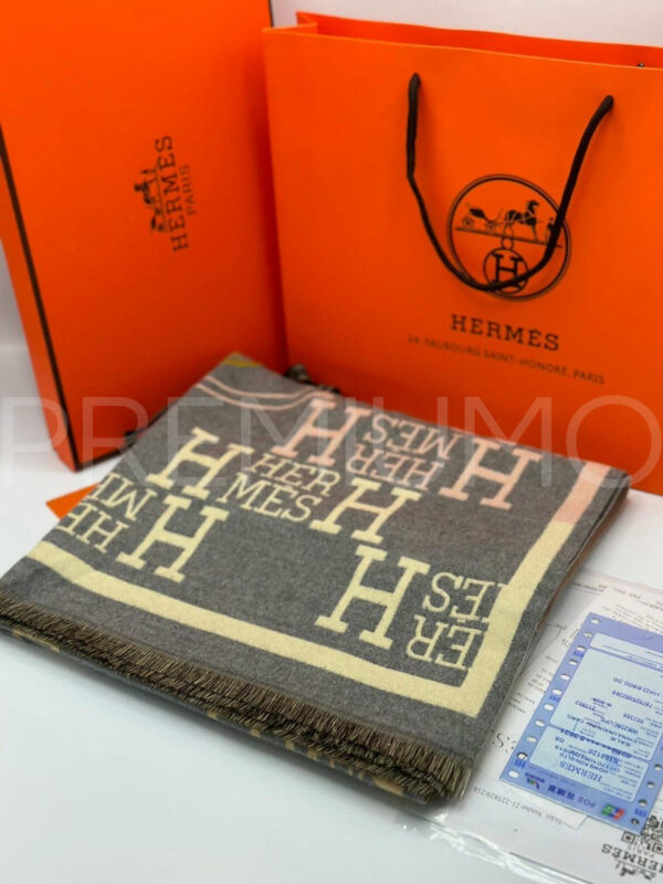 Hermes палантин PR566977