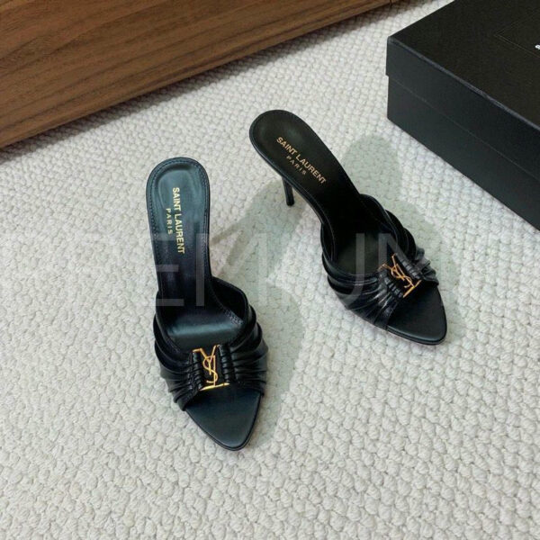 Yves Saint Laurent сабо PR703900
