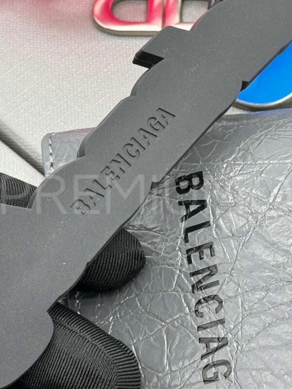 Balenciaga брелок PR538602 4