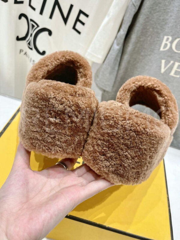 Fendi шлепанцы PR541850 8