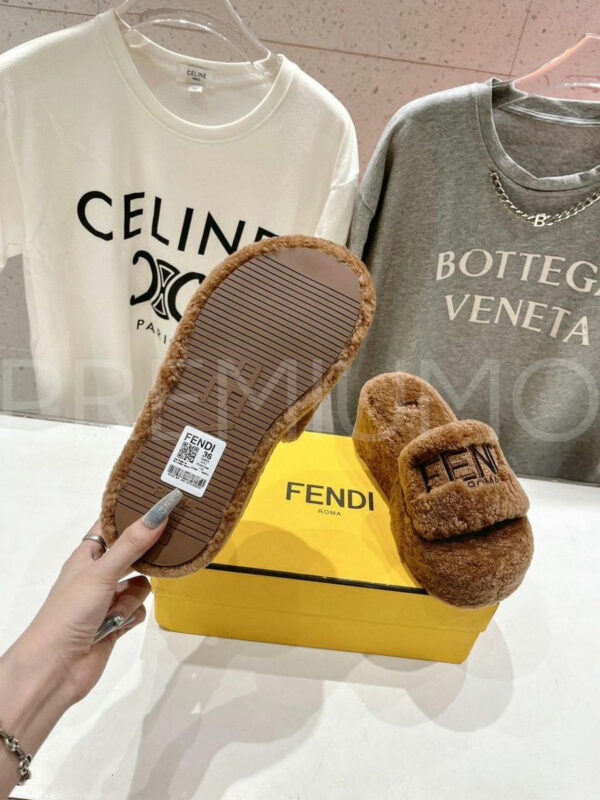 Fendi шлепанцы PR541850 9