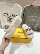 Fendi шлепанцы PR247278 10