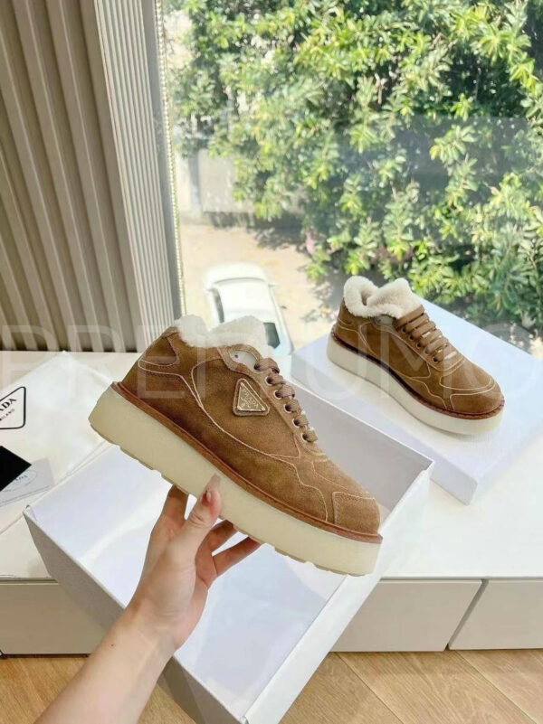 Prada кроссовки PR392904 2