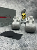 Prada кроссовки PR963012 12
