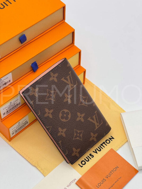 Louis Vuitton обложка на паспорт PR948929 2