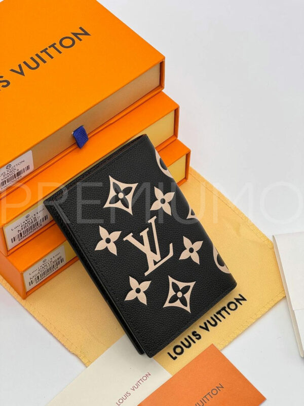 Louis Vuitton обложка на паспорт PR525168 2