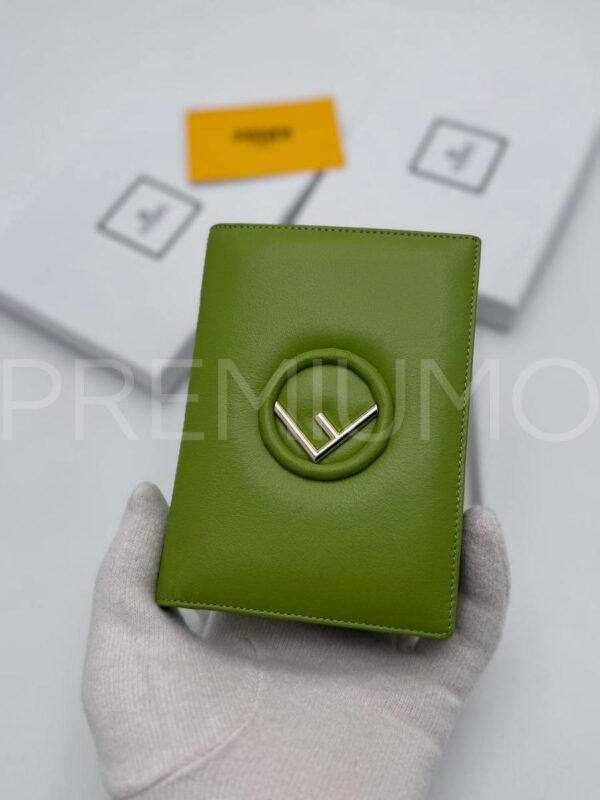 Fendi обложка на паспорт PR562232 2