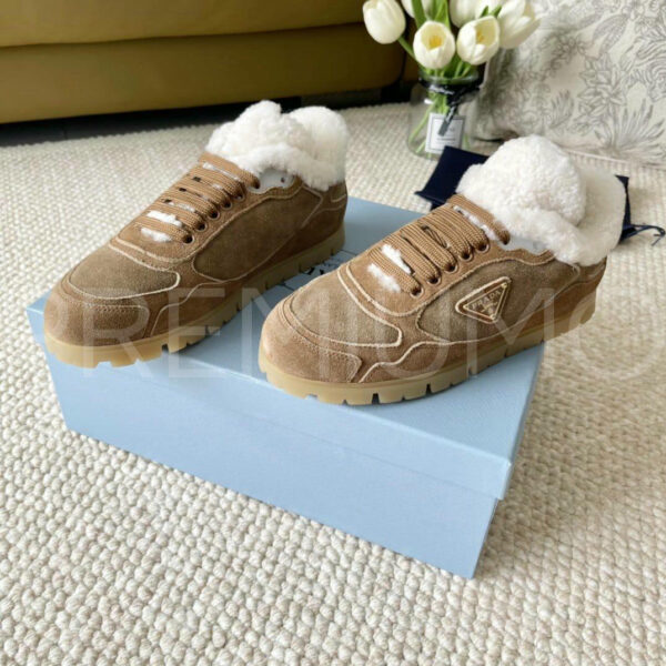 Prada кроссовки PR616209