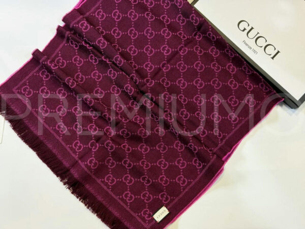 Gucci палантин PR595582 2