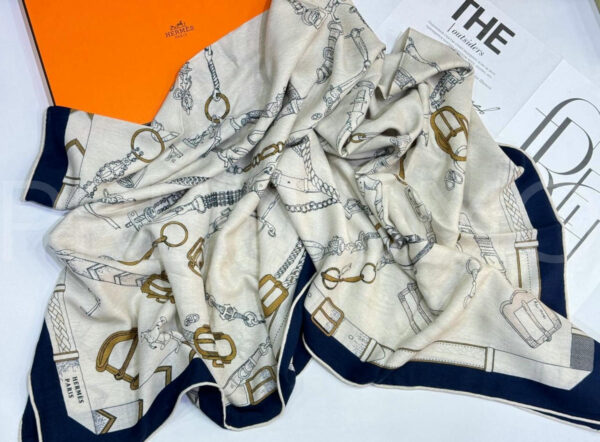 Hermes платок PR685726