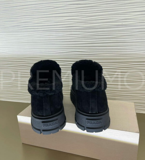 Prada лоферы PR309978 33
