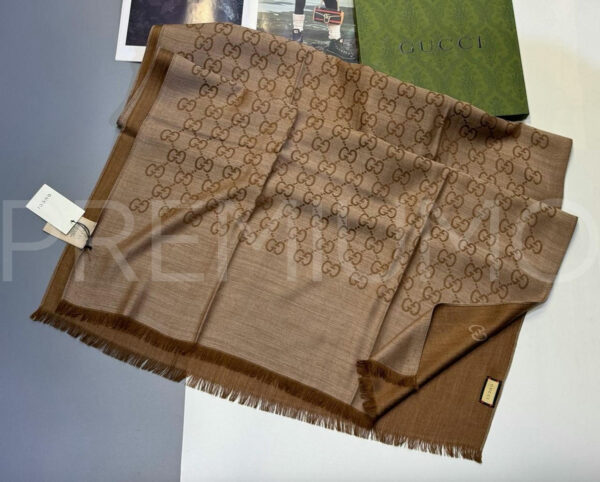 Gucci палантин PR599199