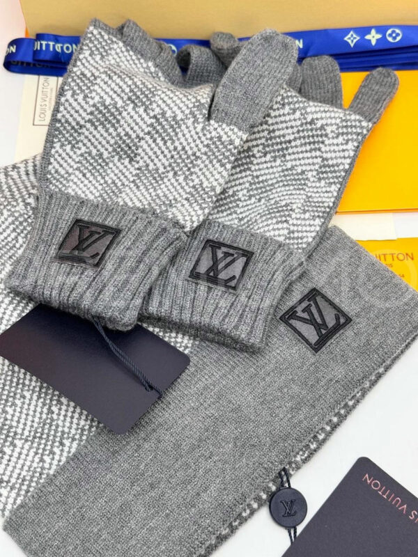 Louis Vuitton комплект PR823849 9
