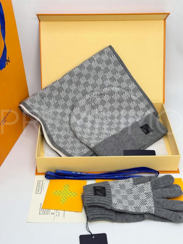 Louis Vuitton комплект PR823849 3