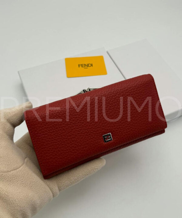 Fendi кошелек PR676171 3