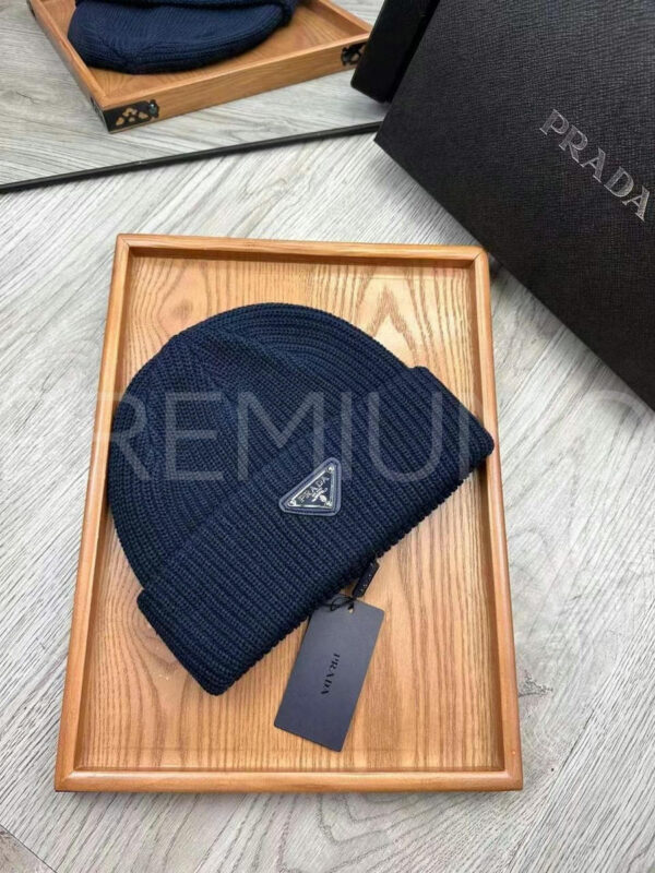 Prada шапка PR149844 3