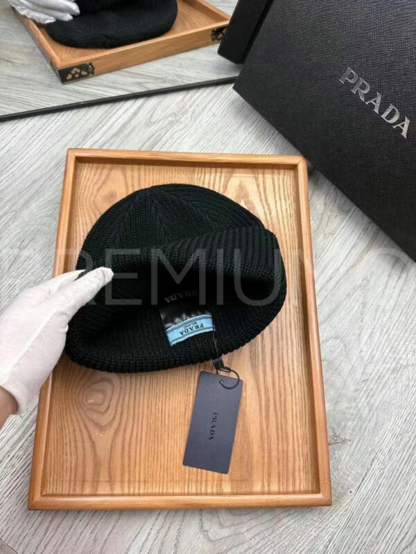 Prada шапка PR934024 3