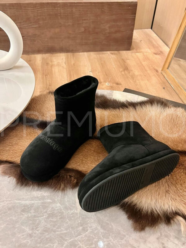 Balenciag угги PR685060 2