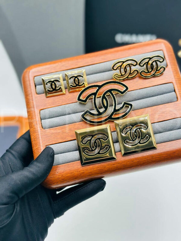 Chanel брошь PR957150