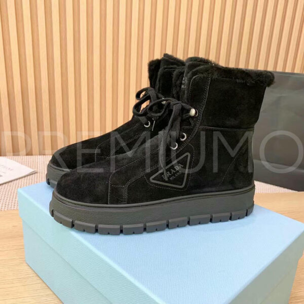 Prada кроссовки PR947585 18