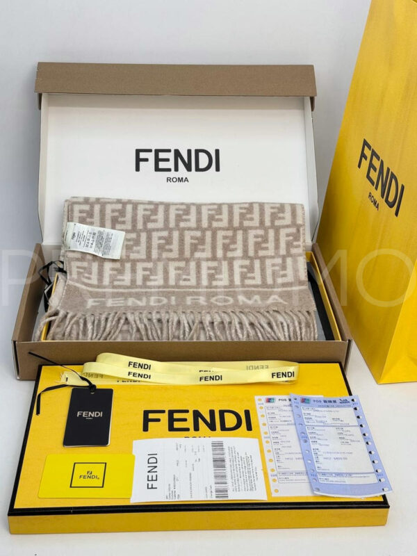 Fendi шарф PR469262 2