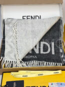 Fendi шарф PR725279 9