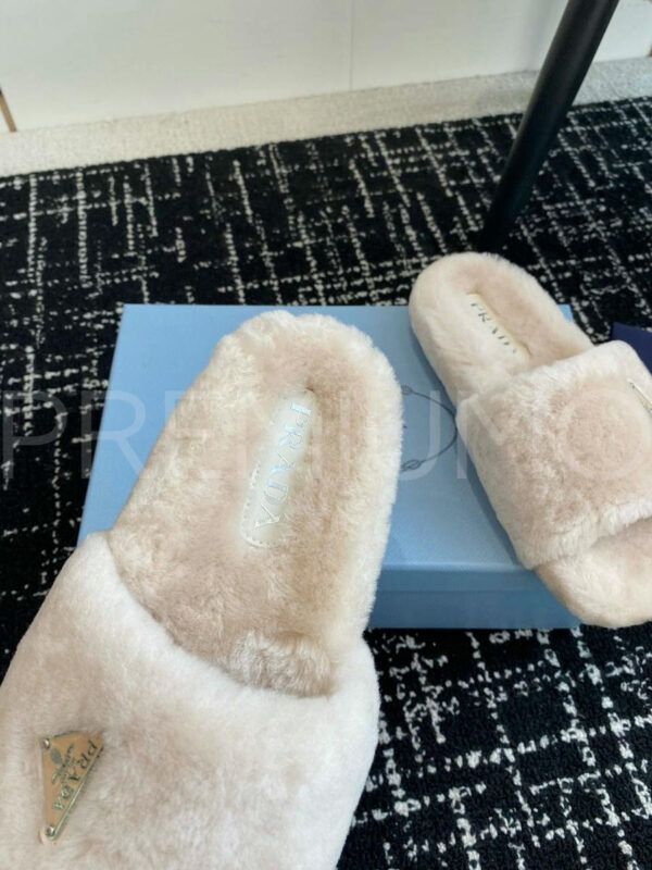 Prada шлепанцы PR796416 8