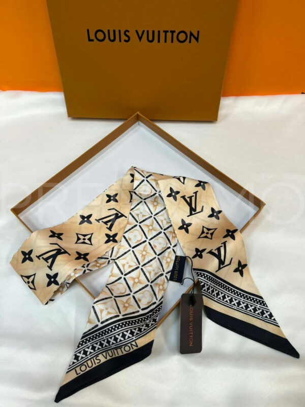 Louis Vuitton твилли PR623997