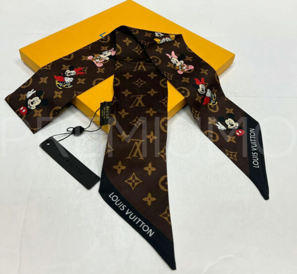 Louis Vuitton твилли PR518220