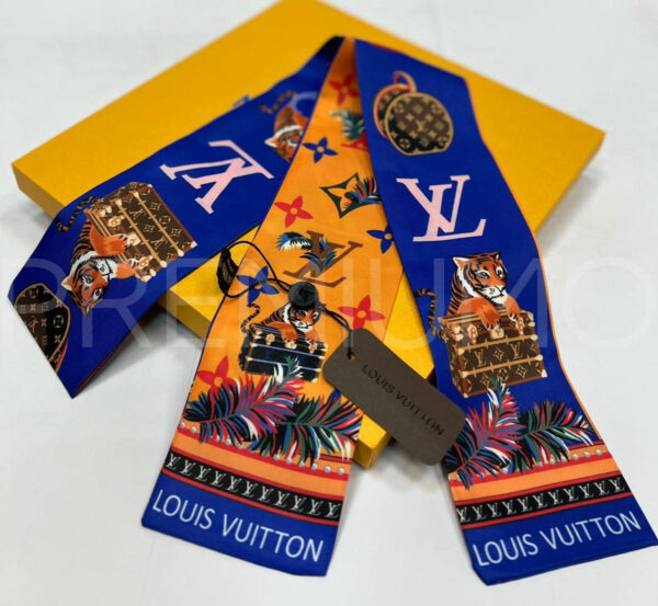 Louis Vuitton твилли PR516653