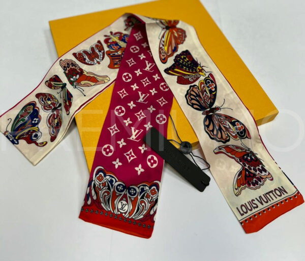 Louis Vuitton твилли PR227980