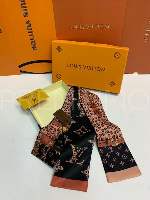 Louis Vuitton твилли PR902140