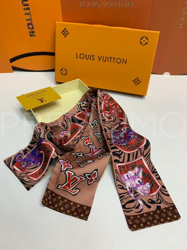 Louis Vuitton твилли PR575330