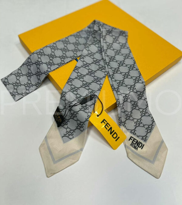 Fendi твилли PR995547