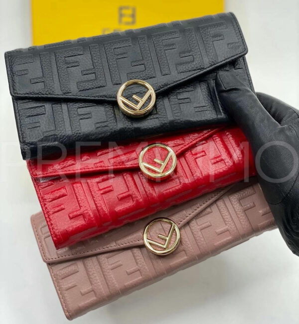 Fendi кошелек PR551449 4